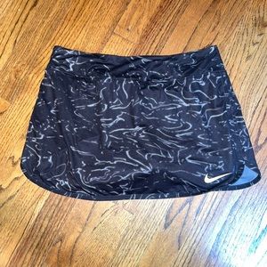 Nike Dri-fit tennis skort. Like new. Small